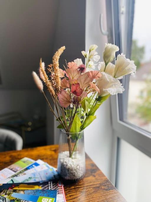 Gemutliches, Stadtnahes 2-Zimmer Apartment Mit Netflix Bielefeld Exteriör bild