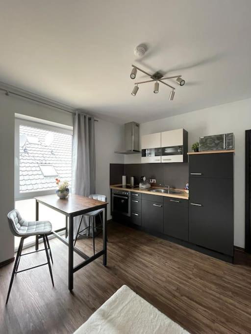 Gemutliches, Stadtnahes 2-Zimmer Apartment Mit Netflix Bielefeld Exteriör bild